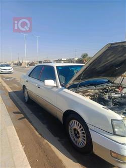 تۆیۆتا کراون